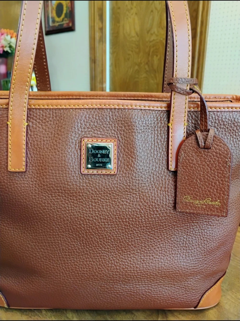 Dooney & Bourke 